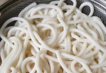 Bánh canh siêu nhanh bằng lò vi sóng/Super-fast Big Rice Noodles with microwave
